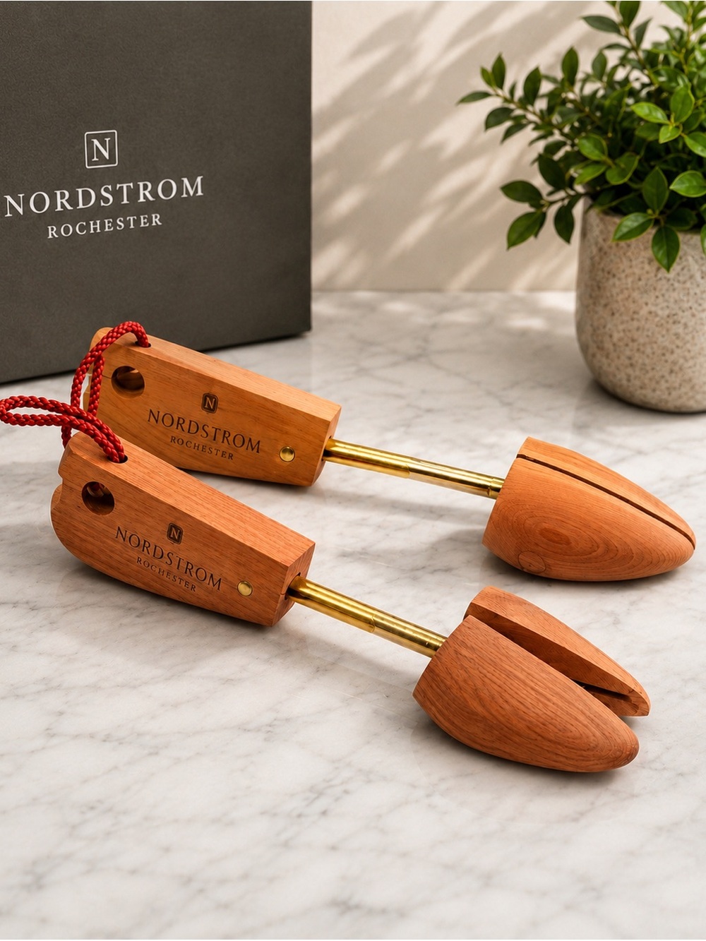 Rochester Shoe Tree Co Cedar Wooden Shoe Trees Women’s Size Medium Nordstrom